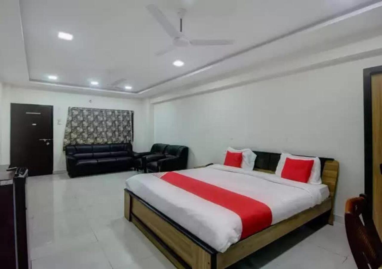 Hotel Santoshi Hometel Raichur Extérieur photo