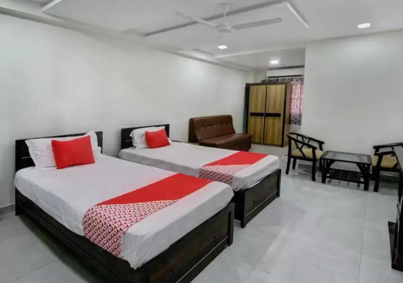 Hotel Santoshi Hometel Raichur Extérieur photo