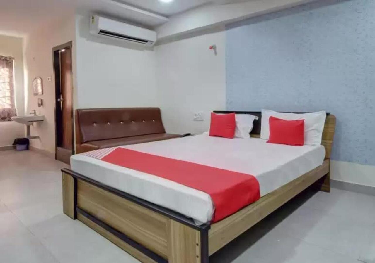 Hotel Santoshi Hometel Raichur Extérieur photo