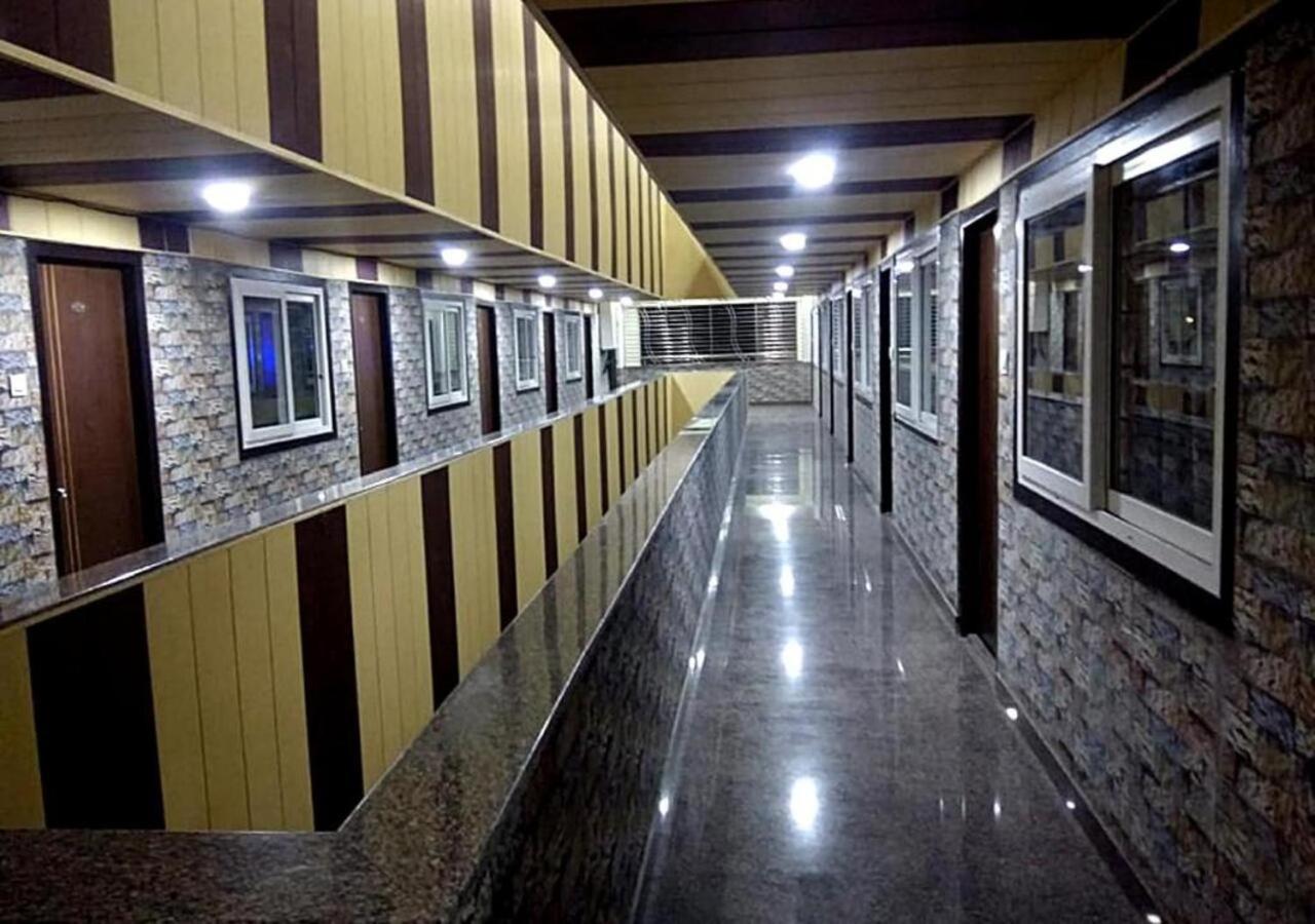 Hotel Santoshi Hometel Raichur Extérieur photo